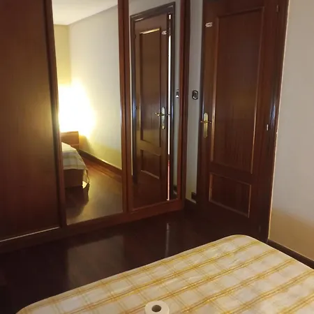 Hogar Feliz Πανσιόν *
